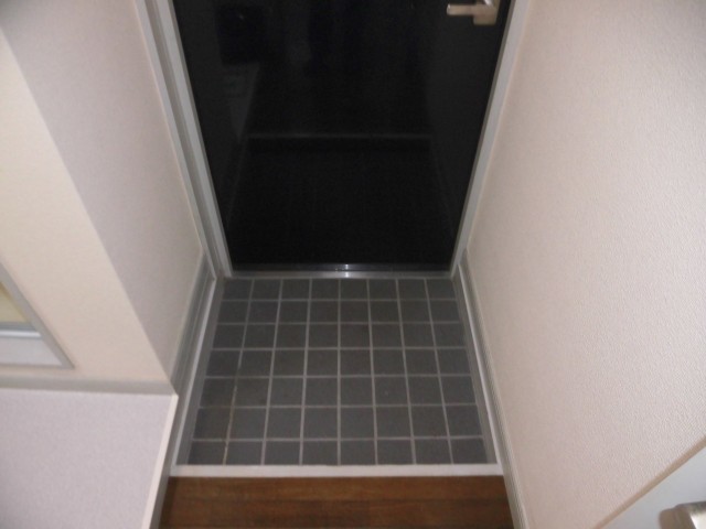 (玄関)