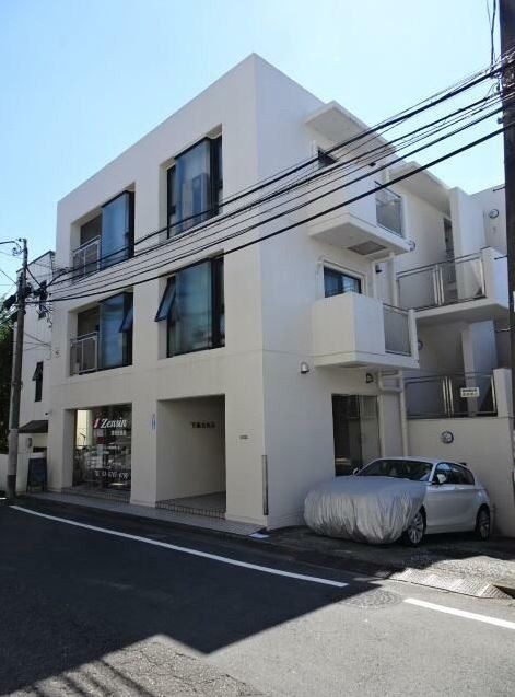 世田谷区下馬２丁目 【賃貸居住】マンション