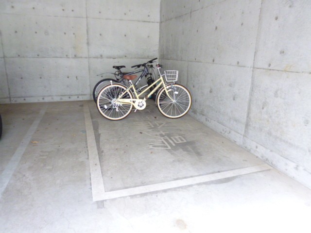 自転車置き場(その他建物画像)