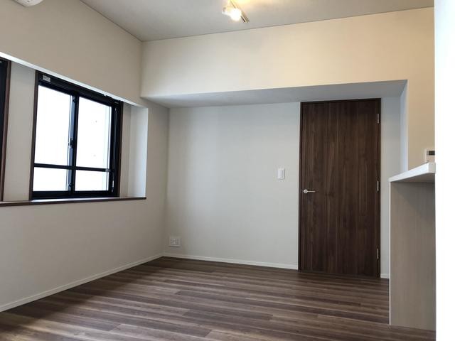 ※写真は同タイプ住戸です。(居間)
