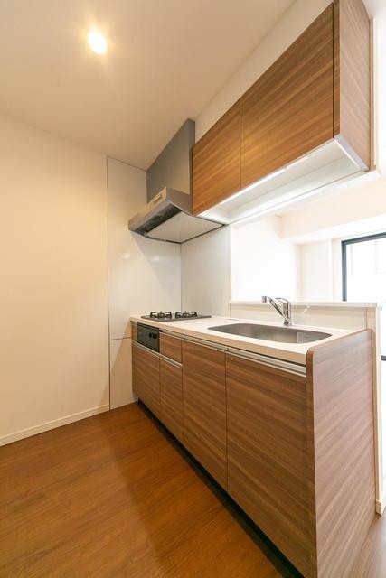 ※写真は同タイプ住戸です。(キッチン)