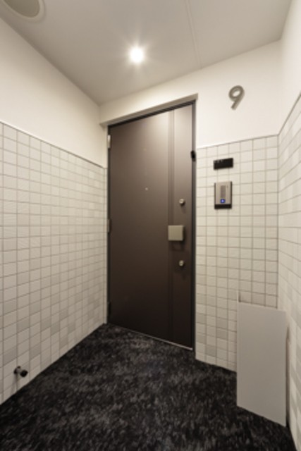 ※写真は同タイプ住戸です。(玄関)