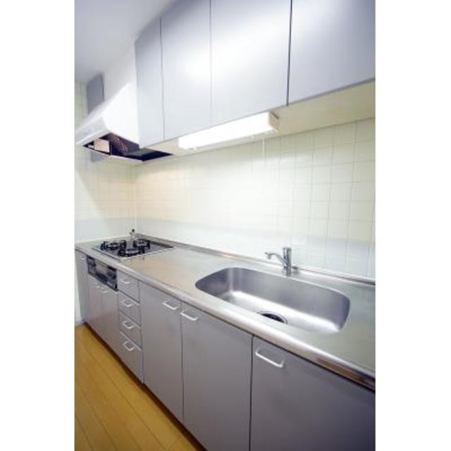 ※写真は同タイプ住戸です。(キッチン)