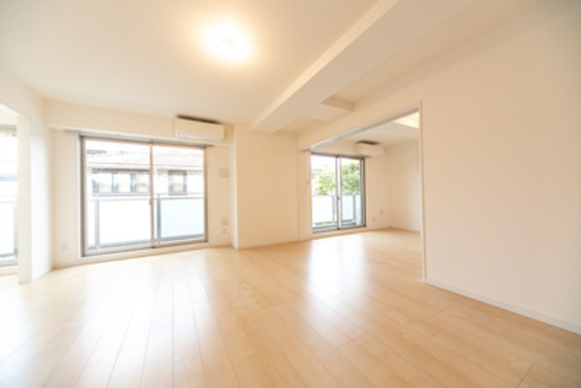 ※写真は同タイプ住戸です。(居間)