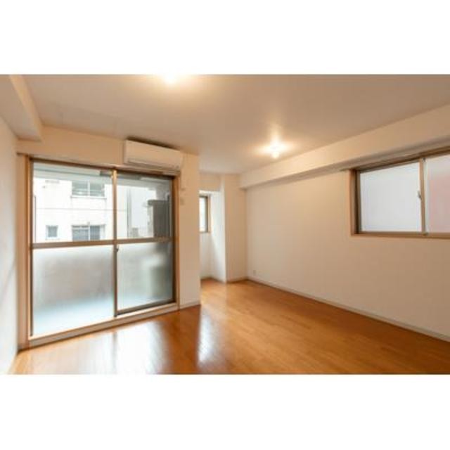 ※写真は同タイプ住戸です。(居間)