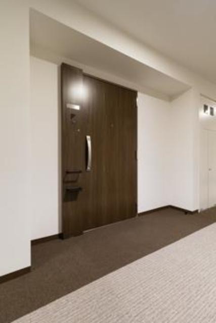 ※写真は同タイプ住戸です。(玄関)