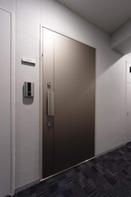 ※写真は同タイプ住戸です。(玄関)