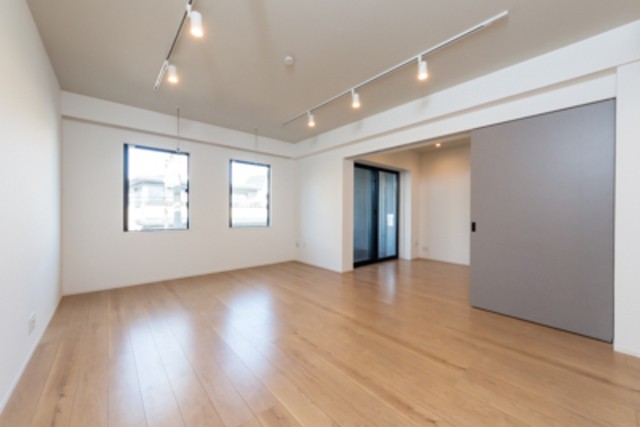 ※写真は同タイプ住戸です。(居間)