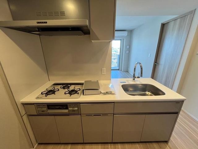 ※写真は同タイプ住戸です。(キッチン)