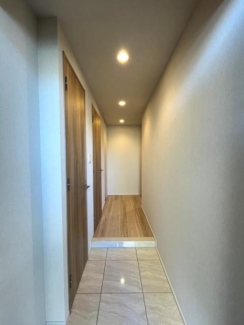 ※写真は同タイプ住戸です。(玄関)