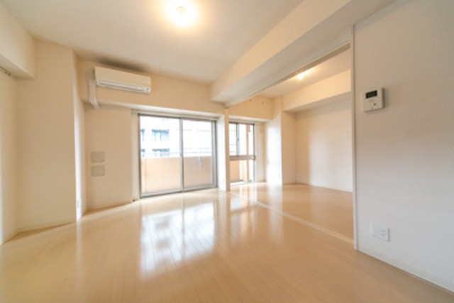 ※写真は同タイプ住戸です。(居間)