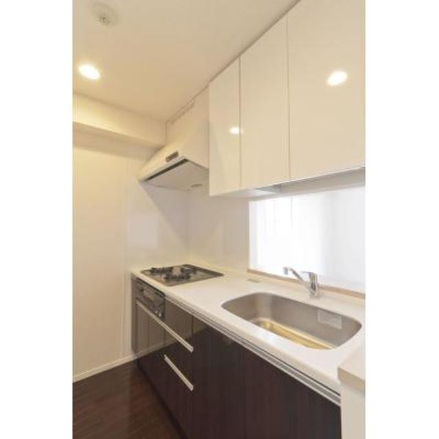 ※写真は同タイプ住戸です。(キッチン)