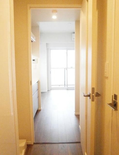 ※写真は同タイプ住戸です。(玄関)