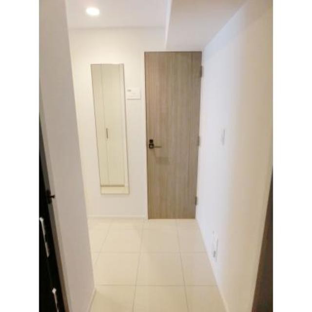 ※写真は同タイプ住戸です。(玄関)