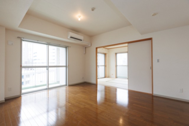 ※写真は同タイプ住戸です。(居間)