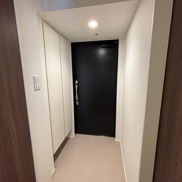 ※写真は同タイプ住戸です。(玄関)