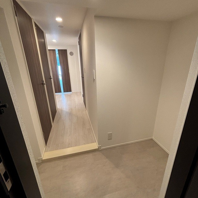 ※写真は同タイプ住戸です。(玄関)