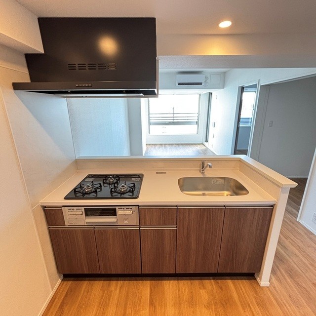 ※写真は同タイプ住戸です。(キッチン)