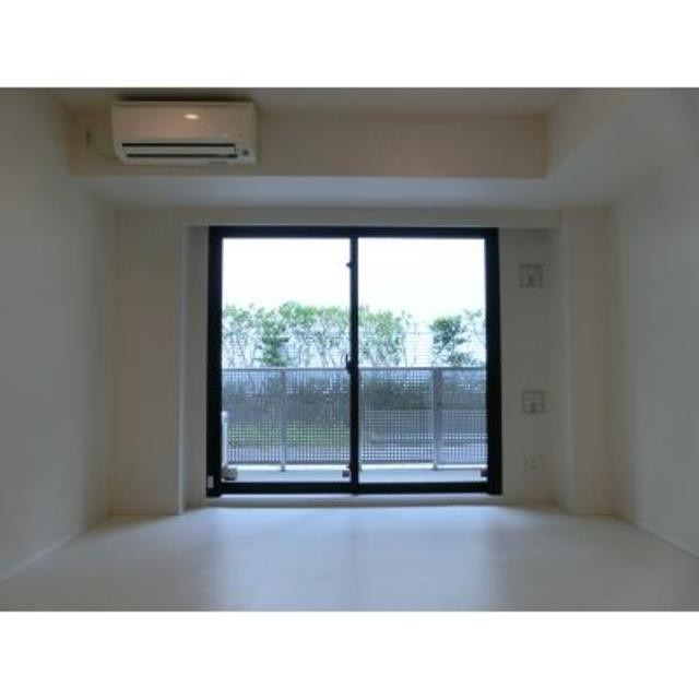 ※写真は同タイプ住戸です。(居間)