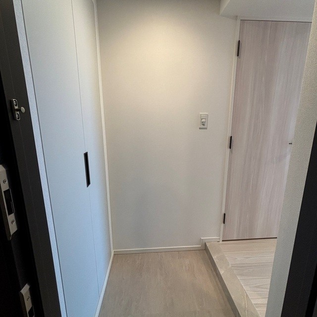 ※写真は同タイプ住戸です。(玄関)