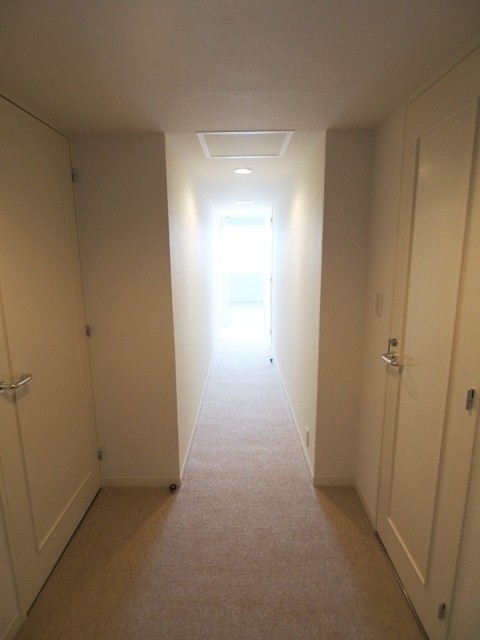 ※写真は同タイプ住戸です。(玄関)