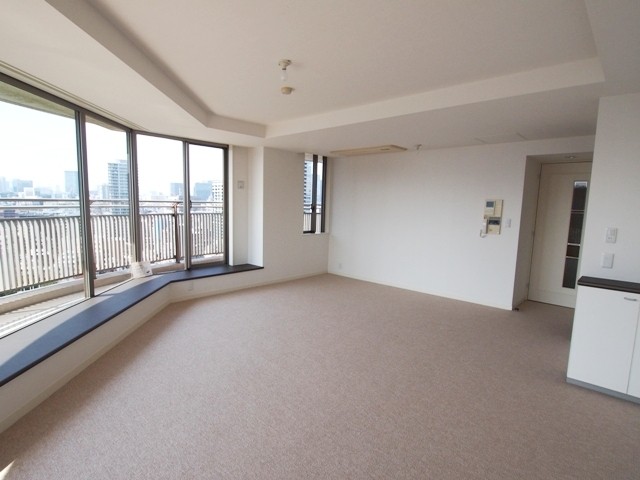 ※写真は同タイプ住戸です。(居間)