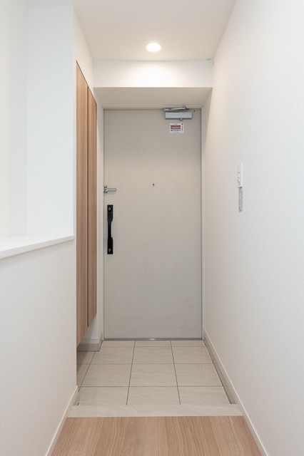 ※写真は同タイプ住戸です。(玄関)