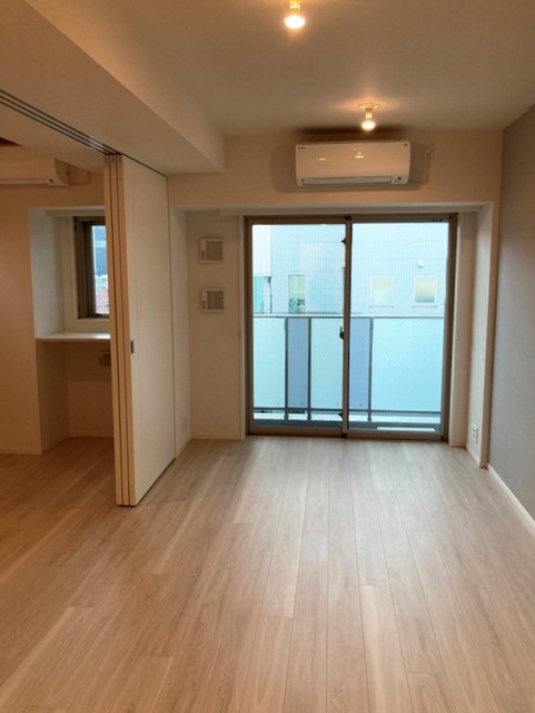 ※写真は同タイプ住戸です。(居間)