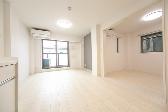 ※写真は同タイプ住戸です。(居間)