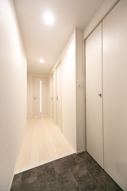 ※写真は同タイプ住戸です。(玄関)