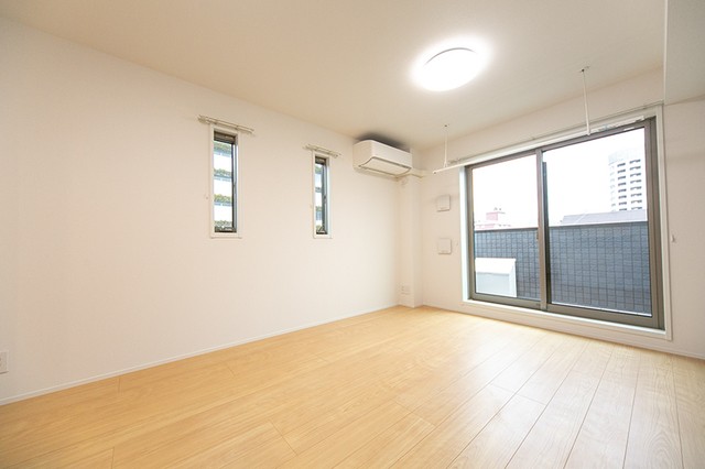 ※写真は同タイプ住戸です。(居間)