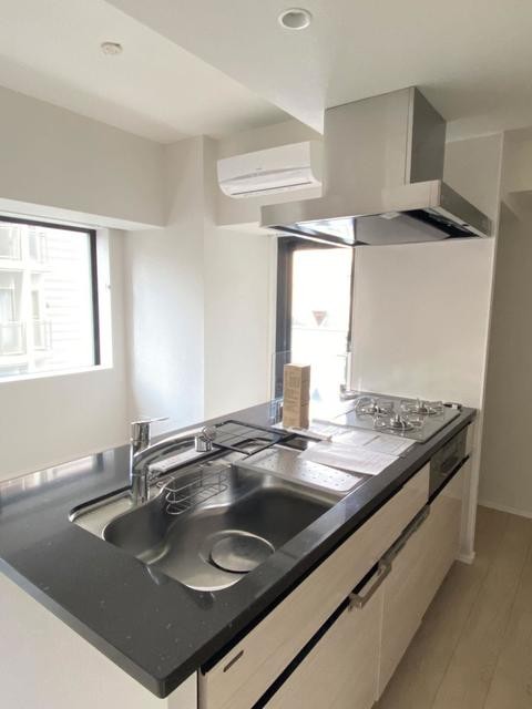 ※写真は同タイプ住戸です。(キッチン)