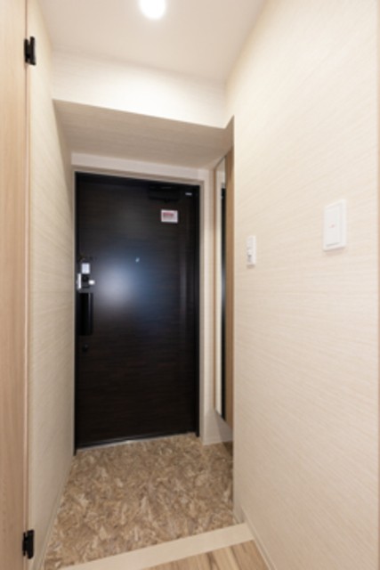 ※写真は同タイプ住戸です。(玄関)