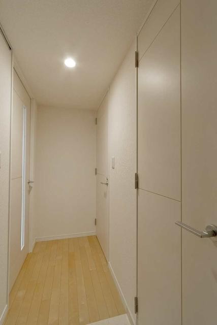 ※写真は同タイプ住戸です。(玄関)