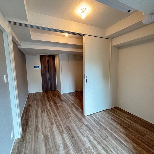 ※写真は同タイプ住戸です。(居間)