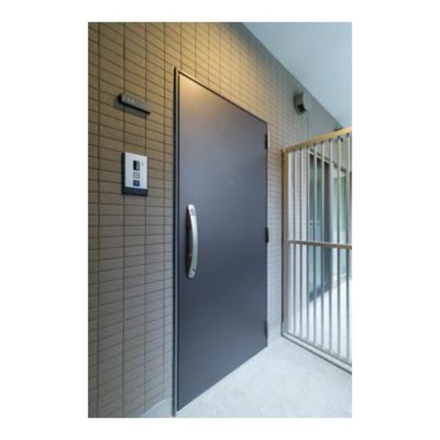 ※写真は同タイプ住戸です。(玄関)