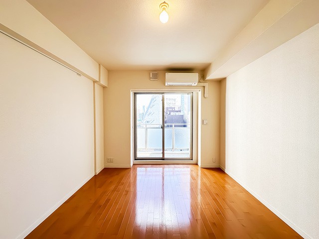 ※写真は同タイプ住戸です。(居間)