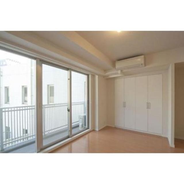 ※写真は同タイプ住戸です。(居間)