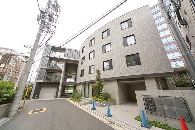 渋谷区神宮前６丁目 【賃貸居住】マンション