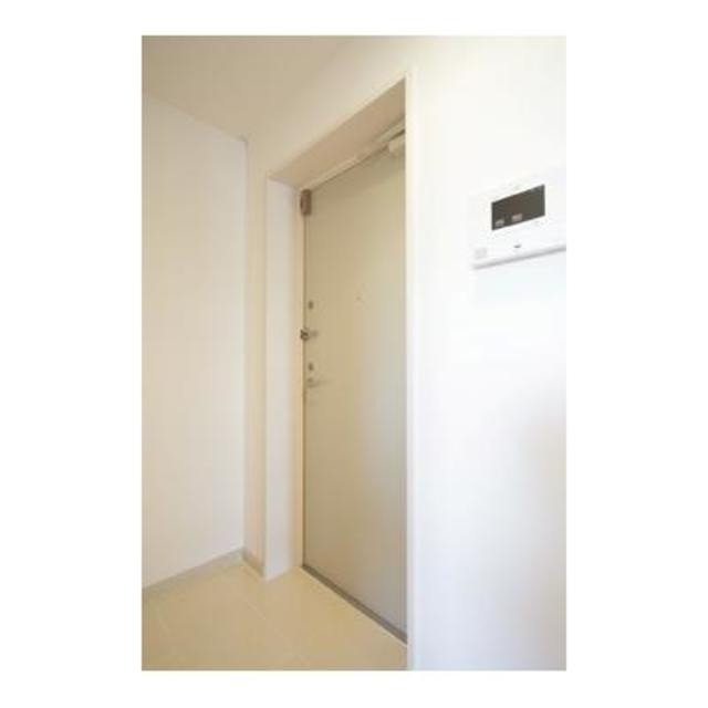 ※写真は同タイプ住戸です。(玄関)