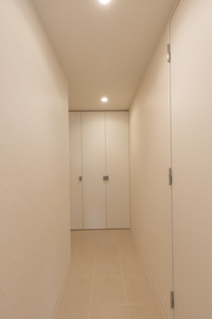 ※写真は同タイプ住戸です。(玄関)