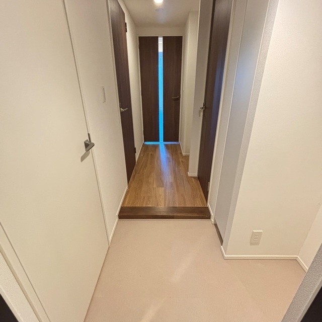 ※写真は同タイプ住戸です。(玄関)