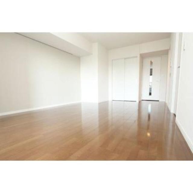 ※写真は同タイプ住戸です。(居間)