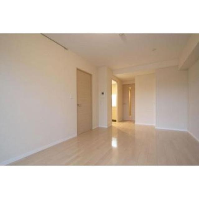 ※写真は同タイプ住戸です。(居間)