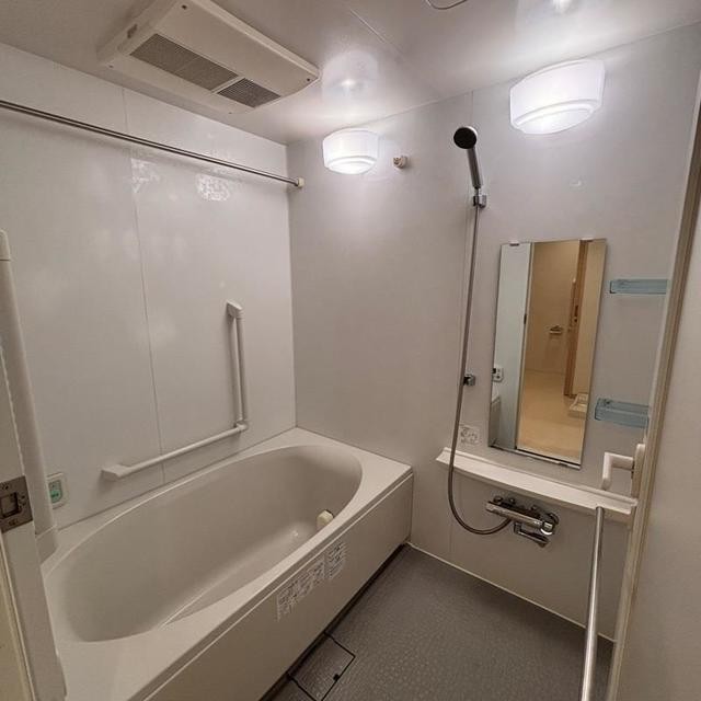 ※写真は同タイプ住戸です。(風呂)