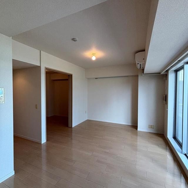 ※写真は同タイプ住戸です。(居間)