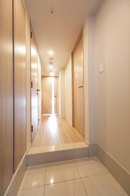 ※写真は同タイプ住戸です。(玄関)