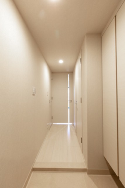 ※写真は同タイプ住戸です。(玄関)