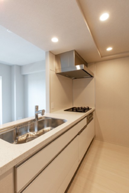 ※写真は同タイプ住戸です。(キッチン)