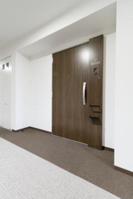 ※写真は同タイプ住戸です。(玄関)